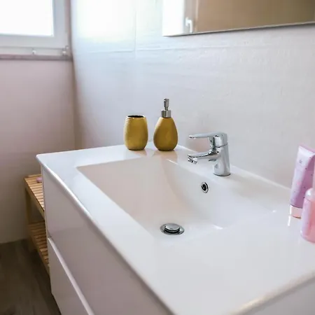 Marlin House Iii 페니케